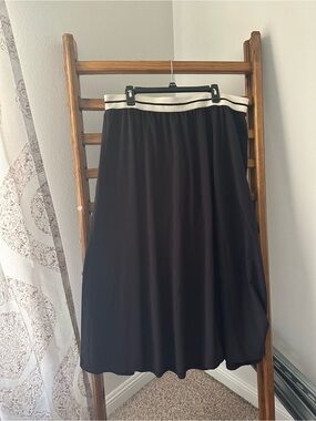 STYLUS Black Maxi Skirt with Cream Trim